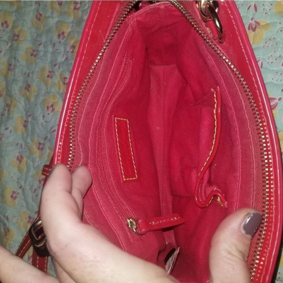 Dooney & Bourke Red Chain Strap Crossbody Patent Leather Bag - Picture 5 of 10